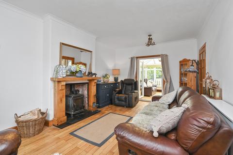 2 Crichton Drive, Pathhead, EH37 5QL