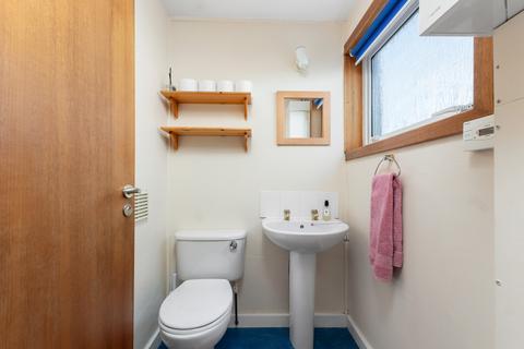 47 Barntongate Drive, Edinburgh, EH4 8BX