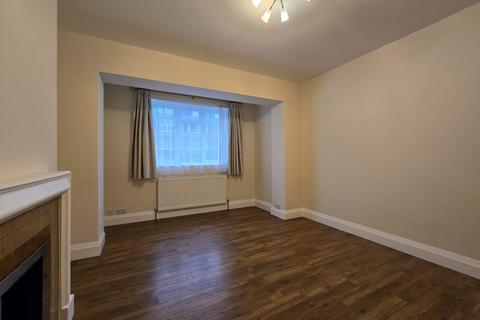 2 bedroom flat to rent, Hendon Park Mansions, Wykeham Road, NW4