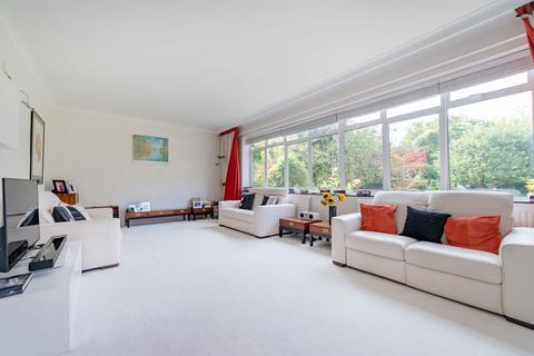 5 bedroom detached house for sale, Halsbury Close, Stanmore HA7