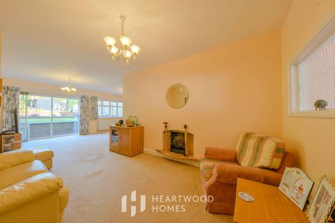 86 Batchwood Drive, St Albans, AL3 5SA