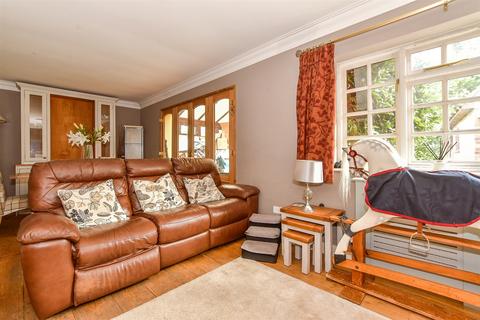 3 bedroom detached house for sale, Headcorn Road, Biddenden, Ashford, Kent