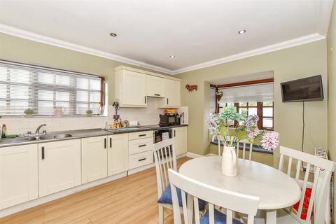 3 bedroom detached house for sale, Headcorn Road, Biddenden, Ashford, Kent