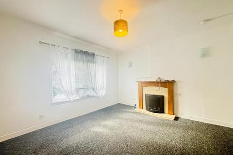 3 bedroom terraced house to rent, Muirskeith Road, Newlands, Glasgow, G43