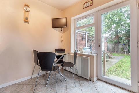 21 Green Lane, Lower Broadheath, Worcester, WR2 6SH