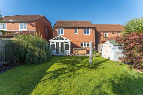 4 bedroom detached house for sale, Lawrence Close, Leicester LE4