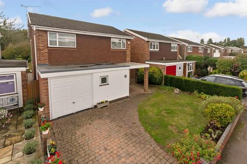 4 bedroom detached house for sale, Windermere Close, Dartford, Kent