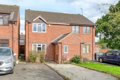 2 bedroom semi-detached house for sale, Shepherds Walk, Bromsgrove, B60 3PS