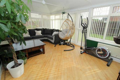 1 Chestnut Walk, Liverpool, L31 1LL