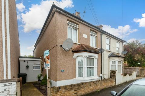 4 bedroom semi-detached house for sale, Castle Street, Swanscombe, Kent