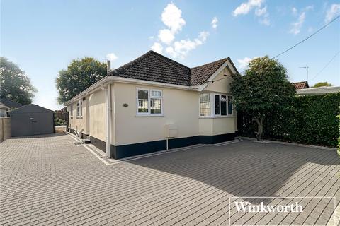 3 bedroom bungalow for sale, Hilltop Road, Dorset BH22