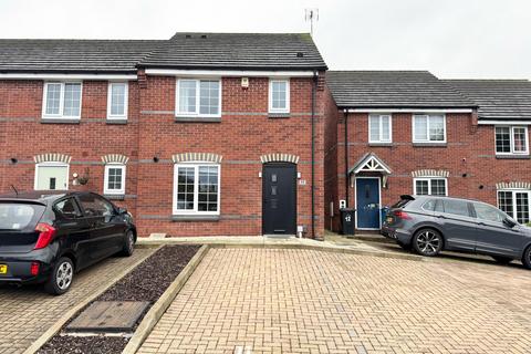 3 bedroom semi-detached house to rent, Scollins Court, Ilkeston, Derby, DE7