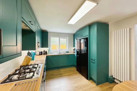 31 The Meadows, Skewen, Neath, SA10 6SJ