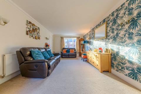 4 bedroom detached house for sale, Meadow View Close, Bromsgrove B60