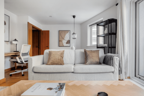 1 bedroom apartment to rent, Cuba Street, London, E14
