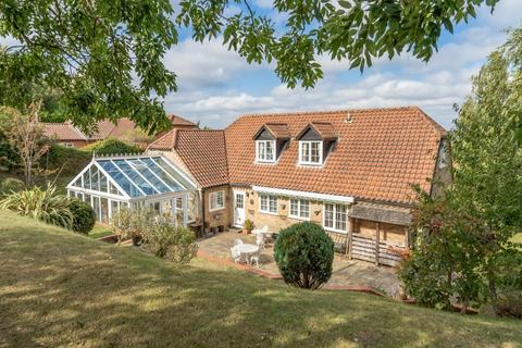 5 bedroom detached house for sale, Beccles Road, Bungay