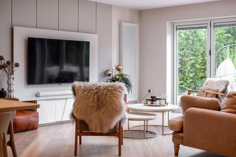 4 Wayside Drive, Sutton Coldfield, B75 5GB