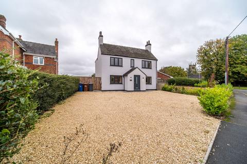 4 bedroom detached house for sale, Martins Lane, Burton-on-trent DE13