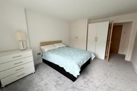 1 bedroom flat to rent, Canary Central, Canary Wharf, London E14