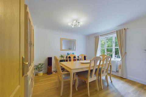 5 bedroom detached house for sale, Swandean Close, Worthing BN13