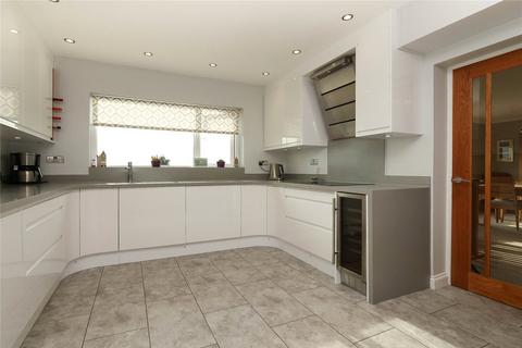 4 bedroom detached house for sale, Dale Garth, Shipley BD17