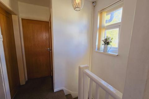 39 Branksome Crescent, Bradford, BD9 5LD