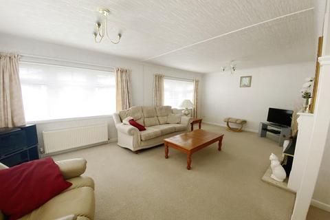 2 bedroom park home for sale, Pinehurst Park, West Moors, BH22