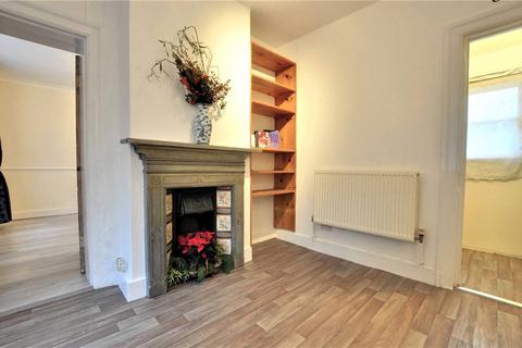 Studio for sale, Houghton, Staines-upon-Thames TW18