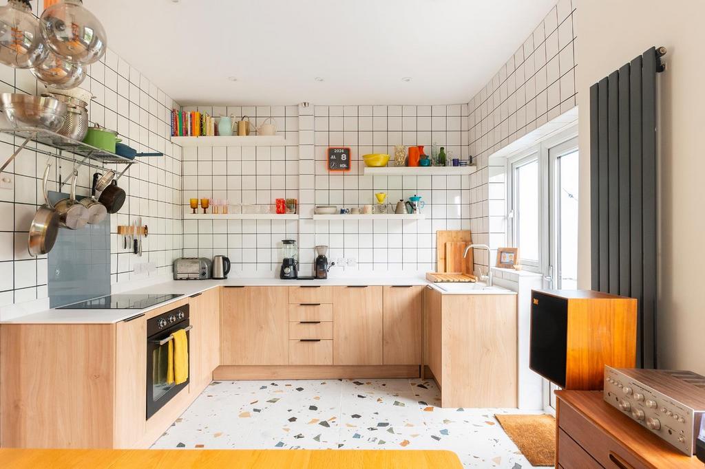 7 G4 RRD - Kitchen Diner F.jpg