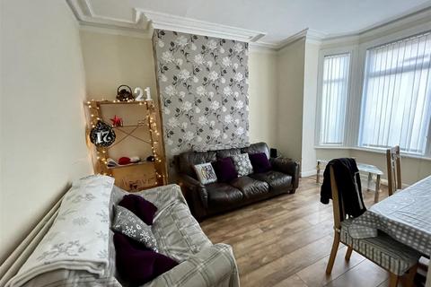 6 bedroom townhouse to rent, Meldon Terrace, Heaton