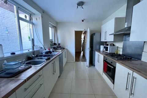 undefined, Meldon Terrace, Heaton