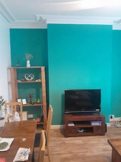 6 bedroom townhouse to rent, Meldon Terrace, Heaton