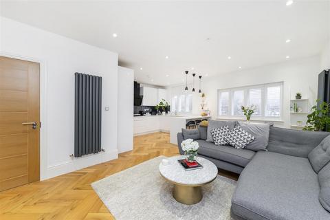 2 bedroom flat for sale, Horn Lane, Acton, W3