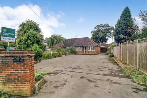 3 bedroom bungalow for sale, Stratford Road, Guildford GU12