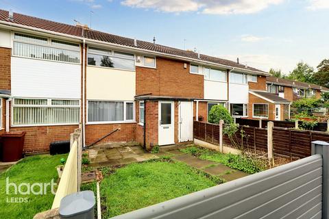 3 bedroom terraced house for sale, Whingate Close, Leeds