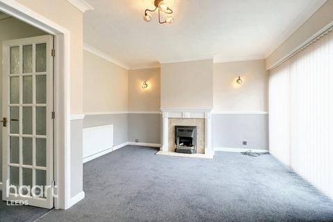 3 bedroom terraced house for sale, Whingate Close, Leeds