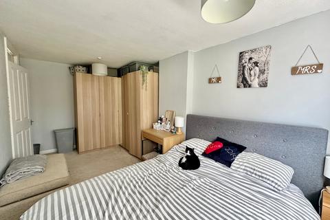 5 Clyde Place, Bletchley, Milton Keynes, MK3 7QN