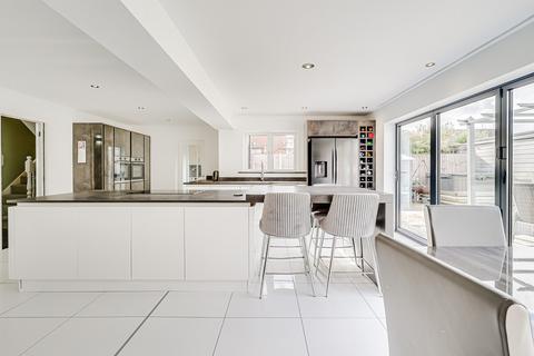 45 Burnham Road, Hullbridge, Hockley, SS5 6BG