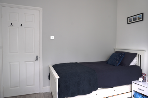 61 Lime Grove, New Malden, KT3 3TP
