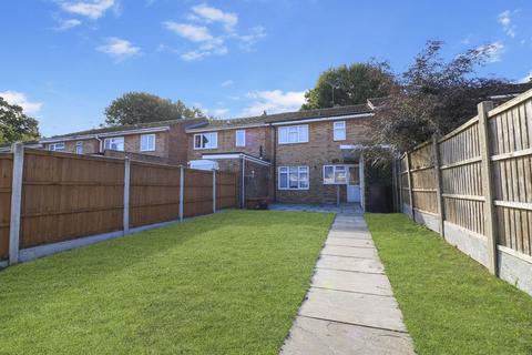 3 bedroom terraced house for sale, Markland Close, Chelmsford CM2