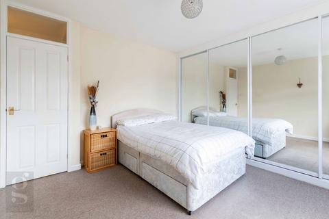 25 Brookside, Hereford, HR1 2RW