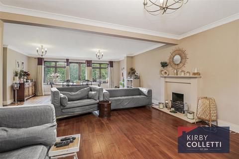 1 Carnaby Road, Broxbourne, EN10 7EF