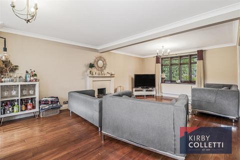 1 Carnaby Road, Broxbourne, EN10 7EF