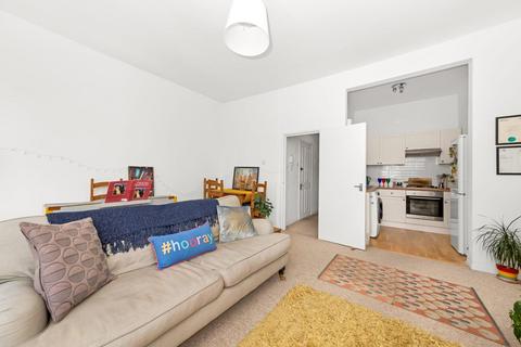 1 bedroom apartment for sale, High Street, Penge, London, SE20