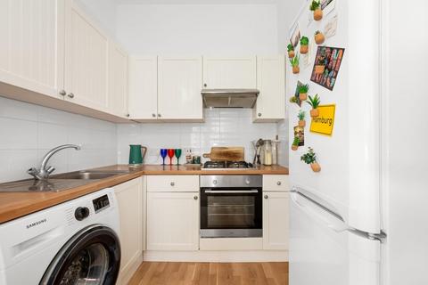 1 bedroom apartment for sale, High Street, Penge, London, SE20