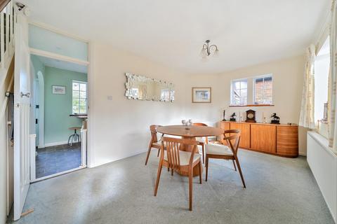 3 bedroom detached house for sale, Briar Way, Guildford