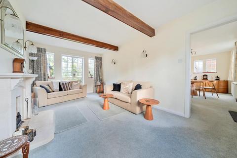 3 bedroom detached house for sale, Briar Way, Guildford