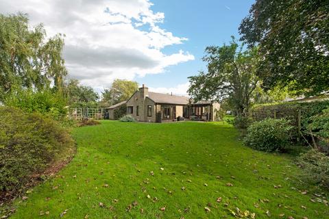 2 bedroom detached bungalow for sale, Meadow Court, Northfield Lane, Kirkburton, HD8