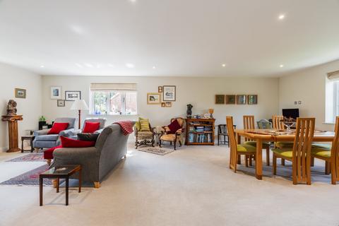 2 bedroom apartment for sale, North Park, Gerrards Cross, Buckinghamshire, SL9