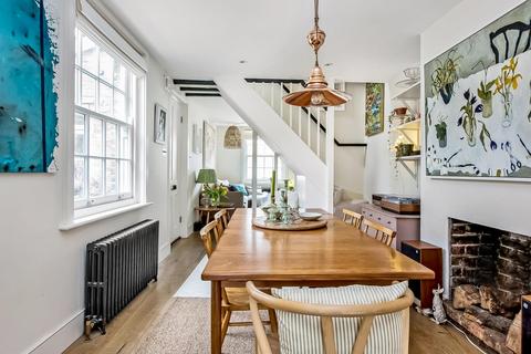 114 Victor Road, London, SE20 7JT
